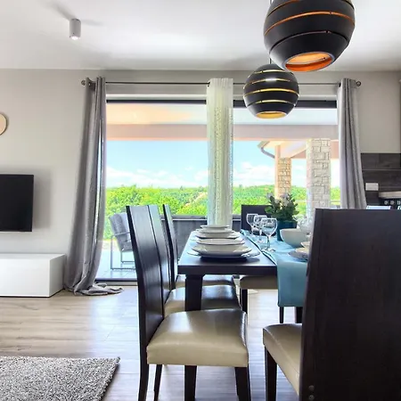 Charming Fjolla With Private Pool In Labin Labin (Istria)