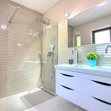 Charming Fjolla With Private Pool In Labin * Labin (Istria)
