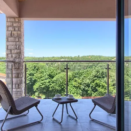 Charming Fjolla With Private Pool In Labin