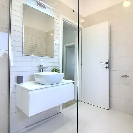Villa Charming Fjolla With Private Pool In Labin *