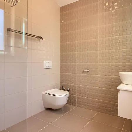 Villa Charming Fjolla With Private Pool In Labin Labin (Istria)