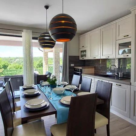 Villa Charming Fjolla With Private Pool In Labin Labin (Istria)